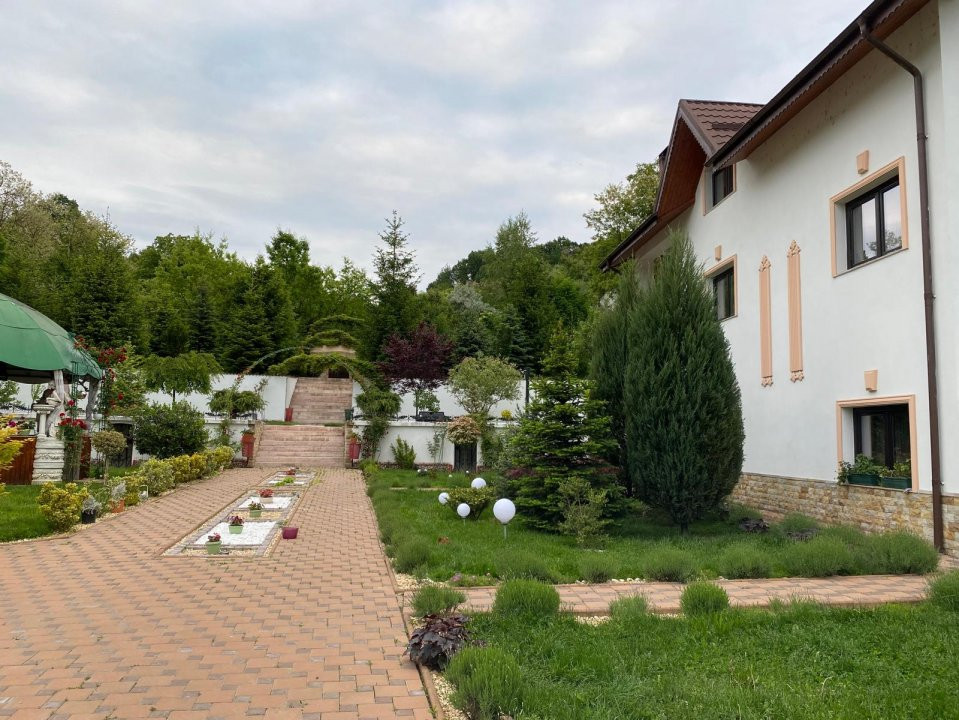 Domeniu de vanzare, Baile Govora teren 20875mp
