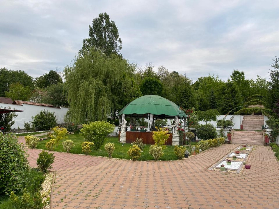 Domeniu de vanzare, Baile Govora teren 20875mp