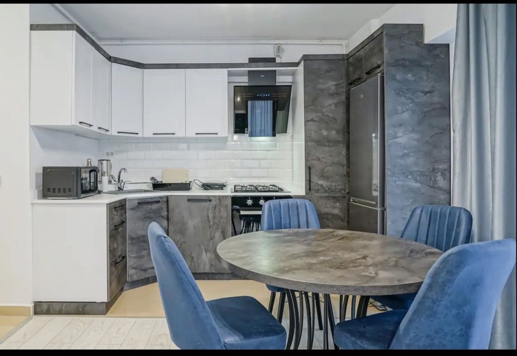 Bloc nou 3 camere Vitan