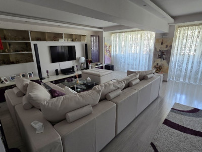 Apartament 4 camere Bulevardul Decebal