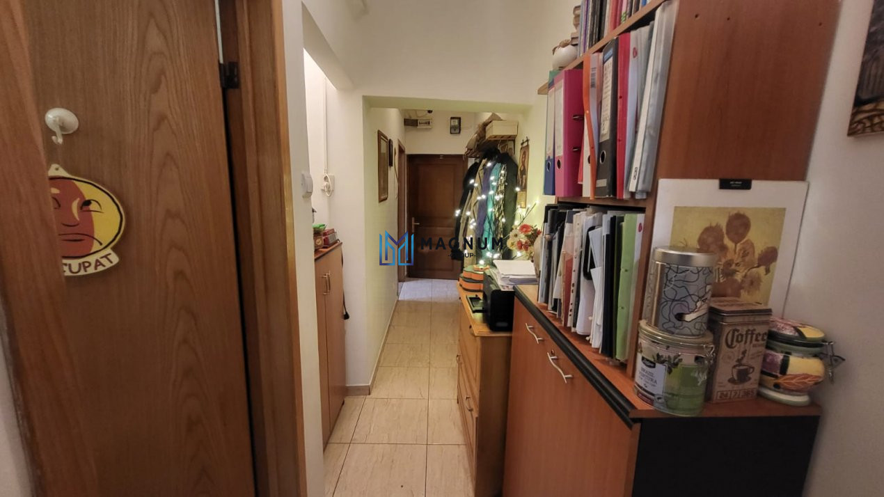 Apartament 2 camere Ultracentral, zona Universitate PARTER INALT+DEMISOL