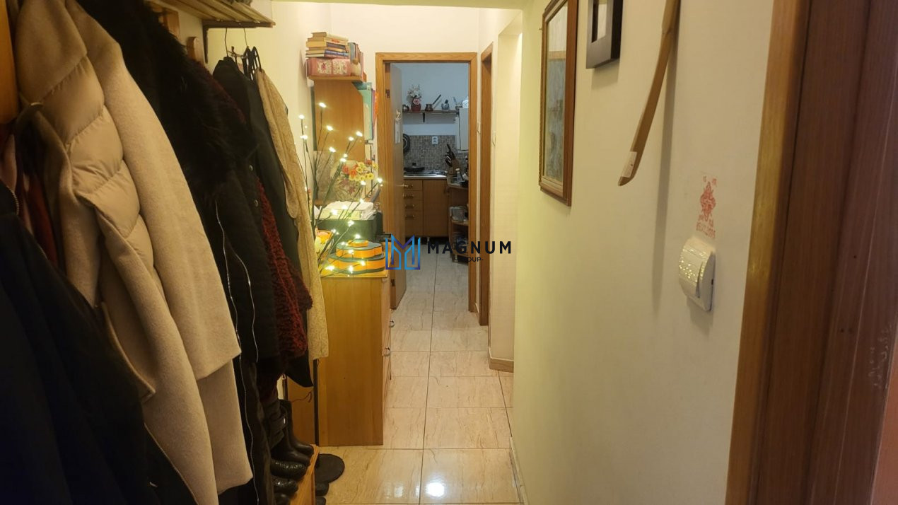 Apartament 2 camere Ultracentral, zona Universitate PARTER INALT+DEMISOL