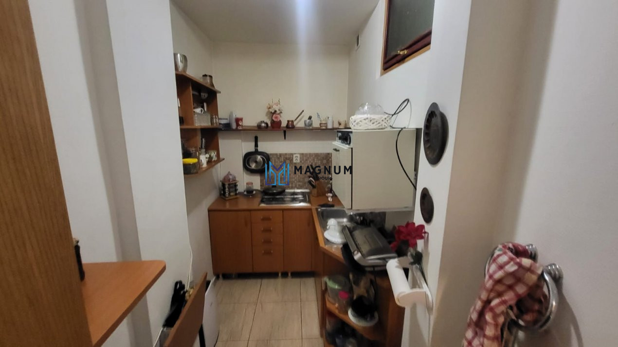 Apartament 2 camere Ultracentral, zona Universitate PARTER INALT+DEMISOL