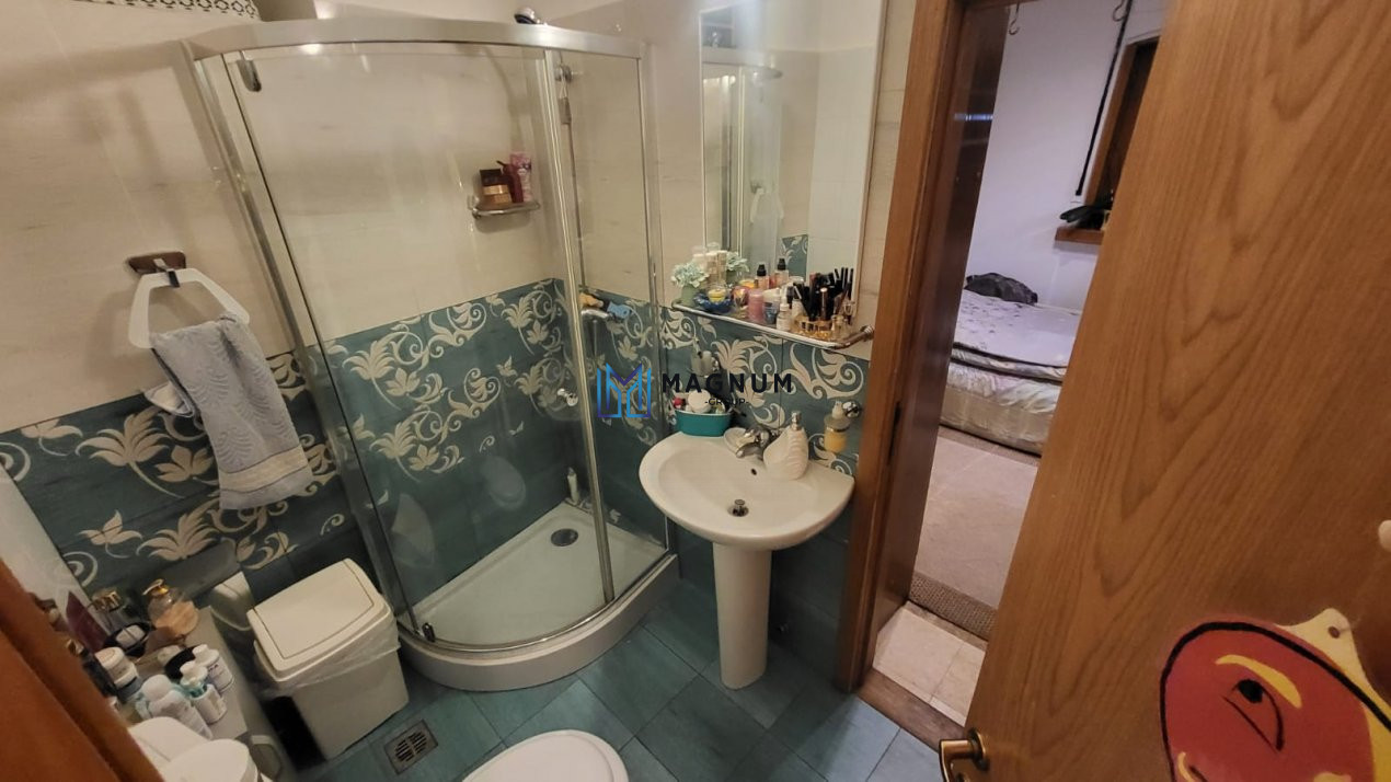 Apartament 2 camere Ultracentral, zona Universitate PARTER INALT+DEMISOL