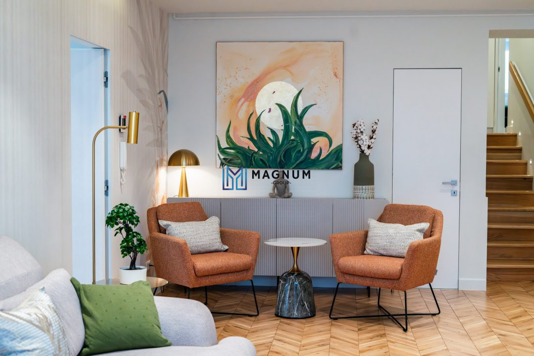 Apartament 5 camere de vanzare -complex nou -vedere lac -amenajat lux -totul nou
