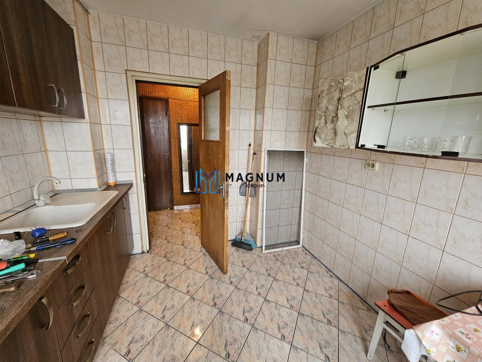 Berceni, vav de Grand Arena, 3 camere de vanzare renovat