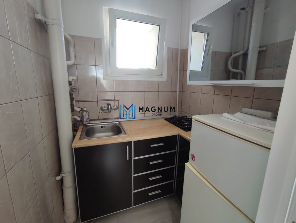 Garsoniera de vanzare zona Decebal! Ideal Investitie