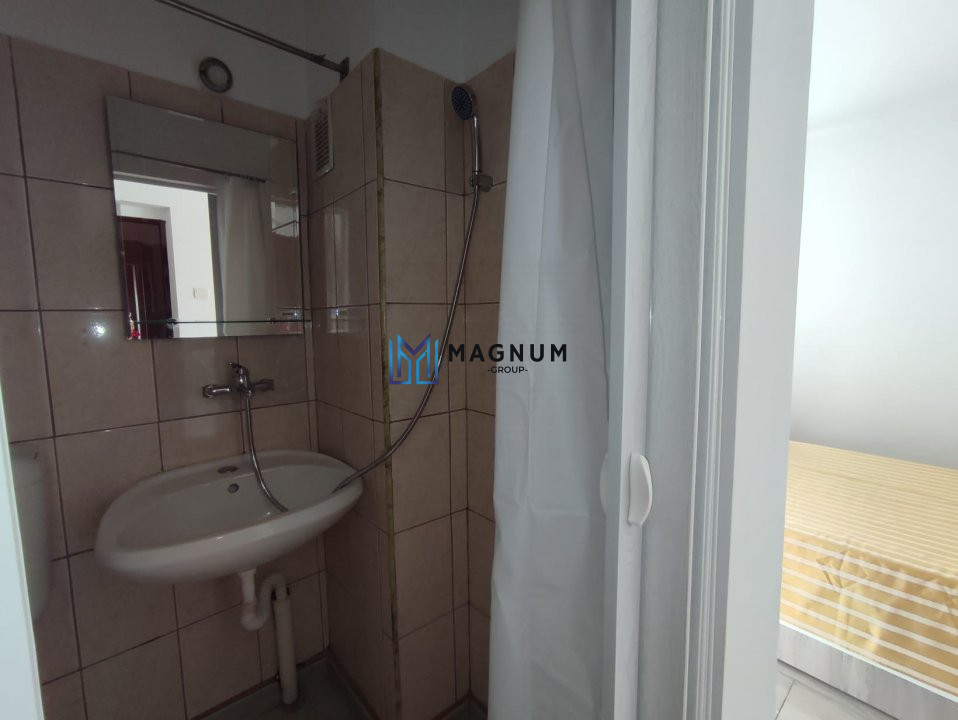 Garsoniera de vanzare zona Decebal! Ideal Investitie