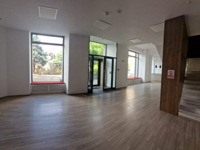 Spatiu comercial Parter+Mezanin zona Unirii