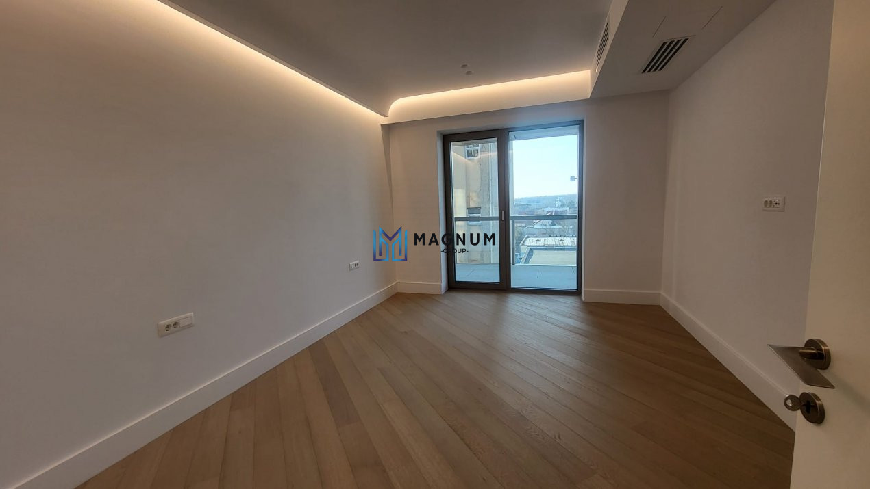 Apartament 3 camere CORTINA 126