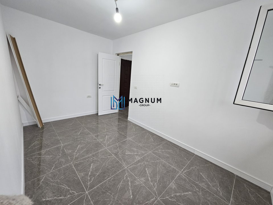 Apartament 3 camere de vanzare zona Titan, Piața Minis