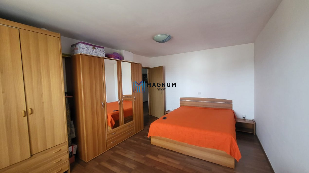Vânzare casă în Comuna Berceni - 5 camere, 600mp curte liberă
