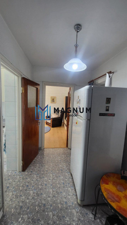 Apartament 3 camere zona Giurgiului