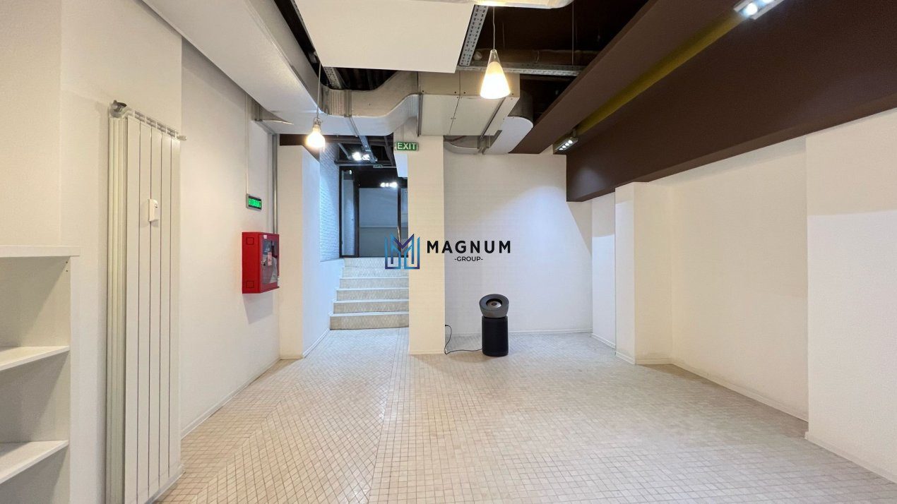 Spatiu comercial si de birouri de inchiriat- demisol - zona centrala - lux
