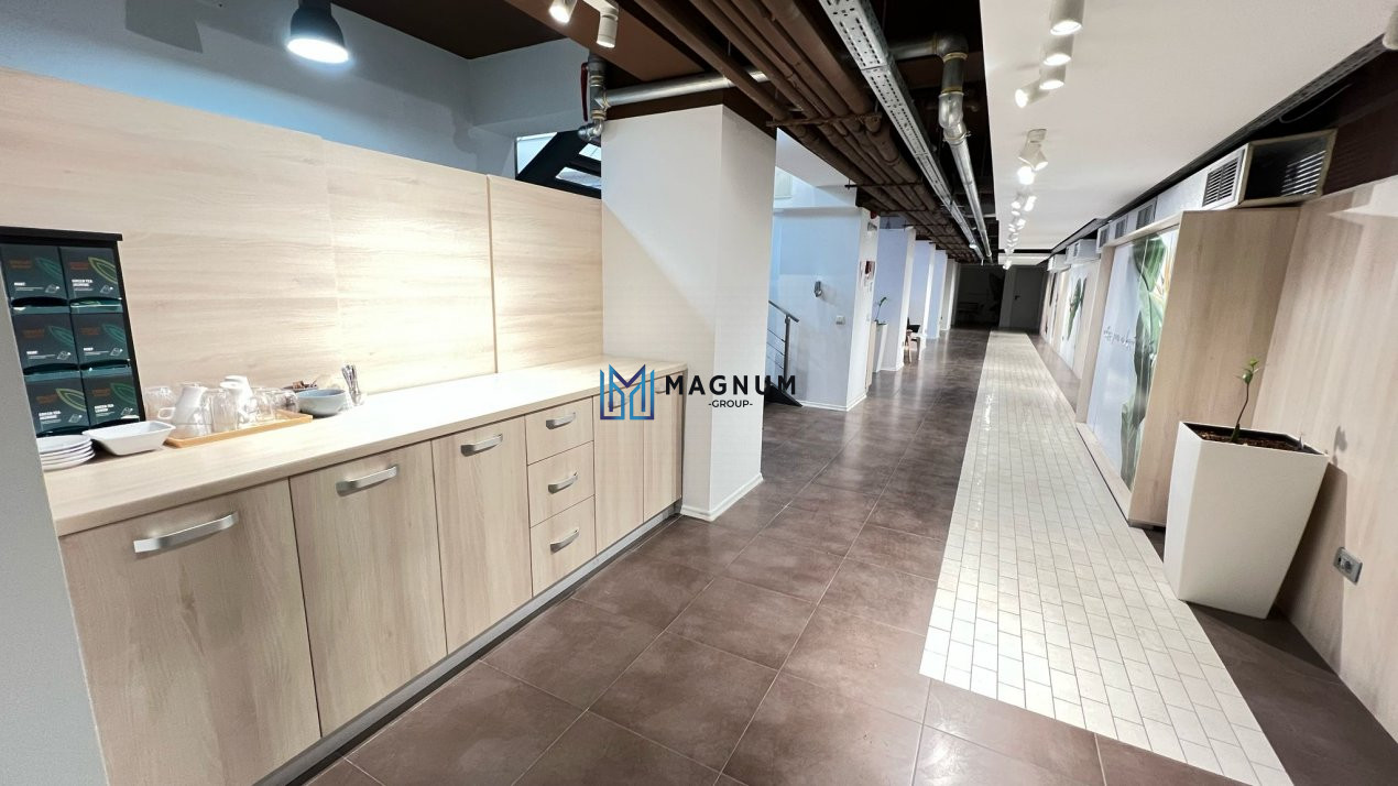 Spatiu comercial si de birouri de inchiriat- demisol - zona centrala - lux