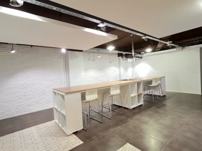 Spatiu comercial si de birouri de inchiriat- demisol - zona centrala - lux