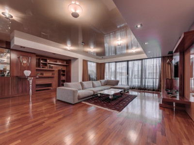 Penthouse de inchiriat-apartament 4 camere- Washington Residence