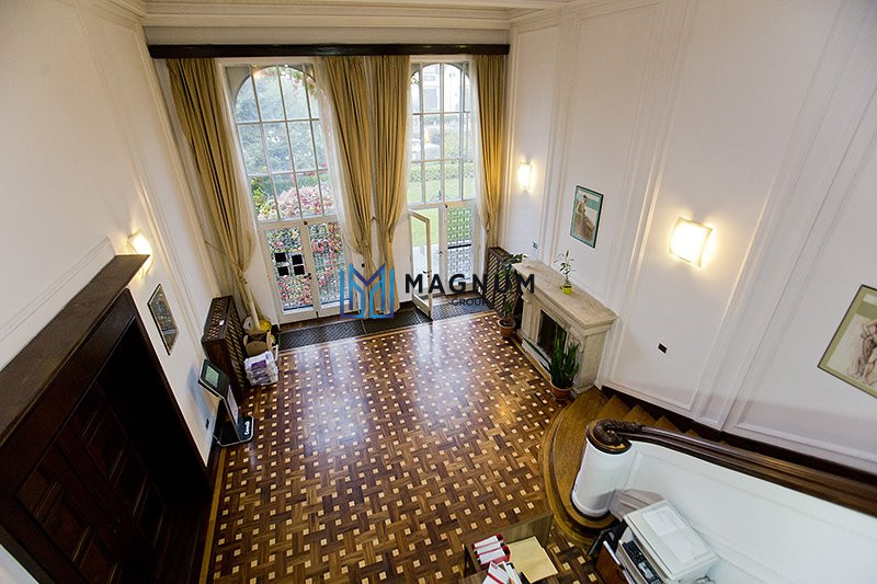 Vila exclusivista de inchiriat- pretabila Ambasada sau sediu de firma 