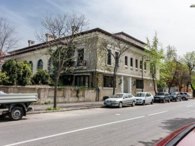 Vila exclusivista de inchiriat- pretabila Ambasada sau sediu de firma 