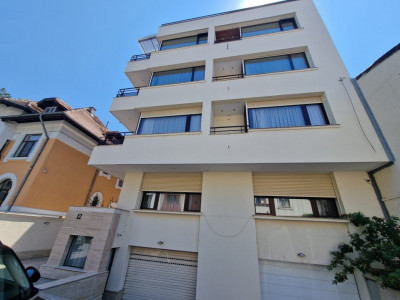 Apartament 4 camere- renovat recent- zona Kiseleff adiacent - parc Herastrau