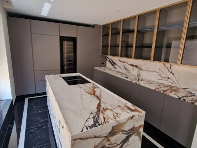 Apartament spectaculos de vanzare- bloc nou- zona Beller